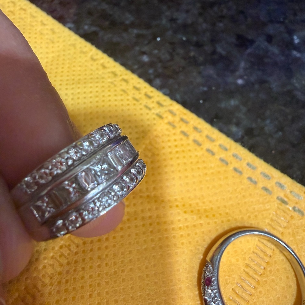 Elegant 14 karat white gold kallati Band Ring
